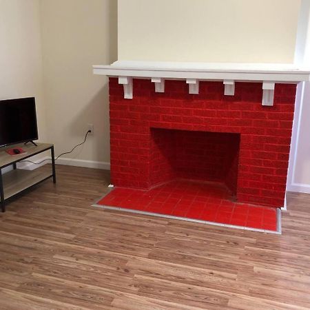 Large And Private 3 Bedroom And 1 Bathroom Apartment Near Newark International Airport Ewr And New York City Bagian luar foto