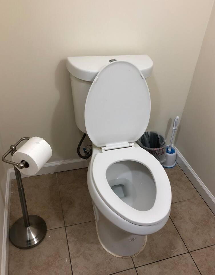 Large And Private 3 Bedroom And 1 Bathroom Apartment Near Newark International Airport Ewr And New York City Bagian luar foto